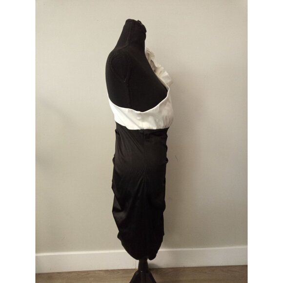 Windsor Junior's Black and White One Shoulder Dress Size 9 - Picture 4 of 5